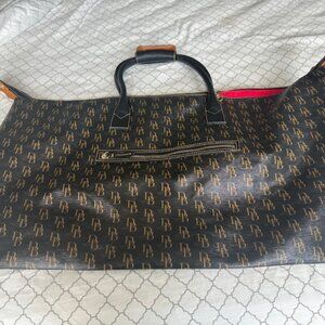 Dooney & Bourke Large Duffel in Saffiano Leather - Classic D&B Logo - NEW!